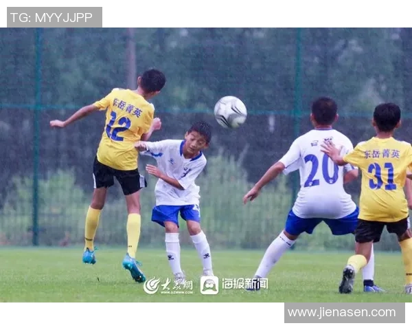 德国与阿根廷激战正酣颁奖典礼见证足球荣耀与激情