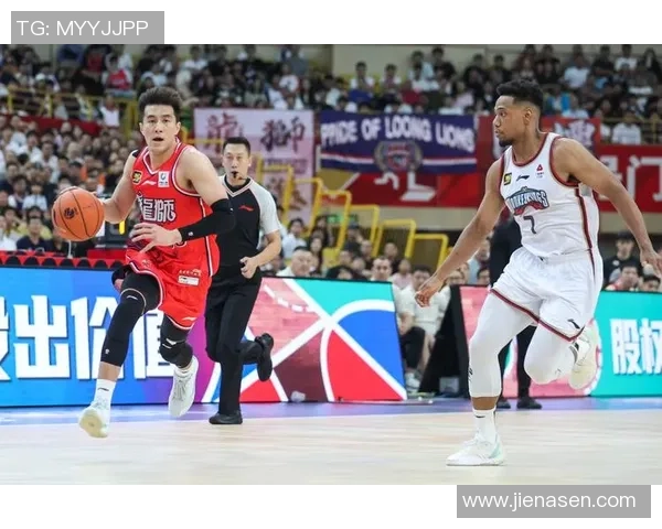 祝铭震的奋斗历程与未来展望：从青年才俊到行业领军人物的成长之路